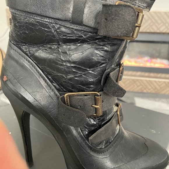 Burberry Leather Ankle Moto Boots - size 39 - Picture 4 of 6